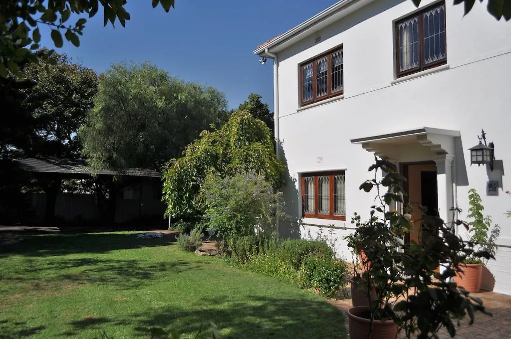 Applegarth B&B And Self-Catering Studios Κέιπ Τάουν Bed and Breakfast