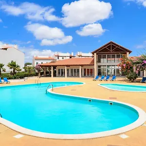 guesthouse-le-chatelain.cape-verdehotels.com/