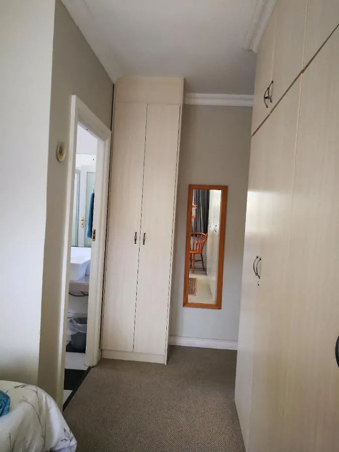 Applegarth B&B And Self-Catering Studios Cape Town