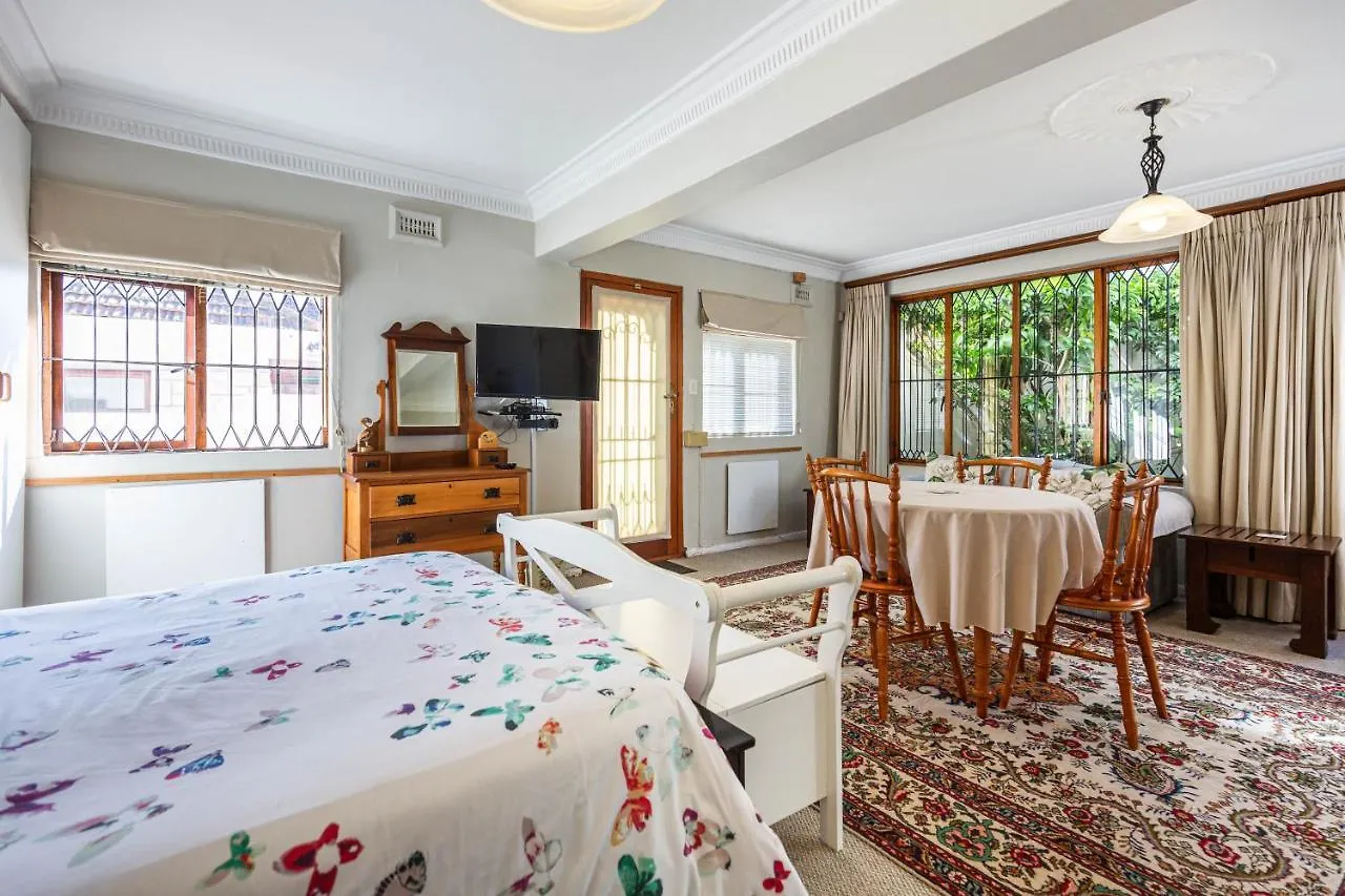 Applegarth B&B And Self-Catering Studios Cape Town Bed & Breakfast